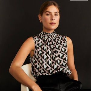 High neck patterned blouse